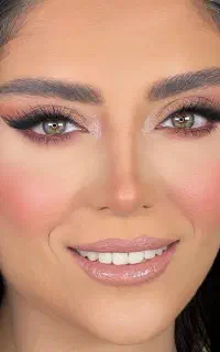 میکاپ با قیمت استثنائی