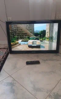 تلوزیون  ۳۲ اینج