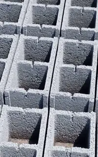 بلوک زن نیازمندیم