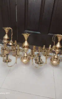 سه تا لوستر برنجی هشت لامپه
