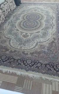 فرش ۷۰۰ شانه ۱۰ متری