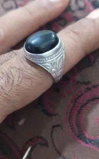 انگشتر نقره عقیق مشکی.عطف سفید.مهره