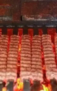 کباب زن منقل کار با زغال حقوق ۵۰