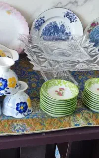 ظرف و ظروف قدیمی و جدید