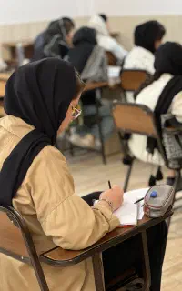 منشی دفتری آموزشگاه علمی آزاد دخترانه