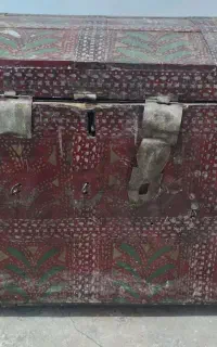 صندوق چوبی قدیمی