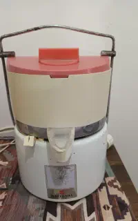 آبمیوه گیری ناسیونال