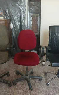 ۳عدد صندلی اداری