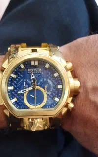 ساعت اینویکتا اصلی