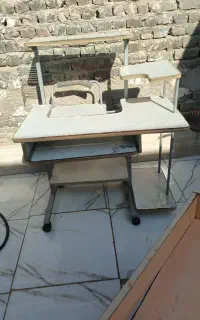 میز کامپیوتر