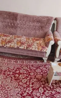 یک دست مبل تمیز ودرحد نو