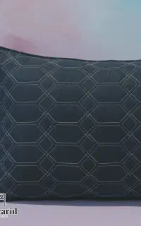 روبالشی گلدوزی مینیمال
