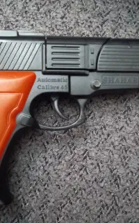 تفنگ اسباب بازی