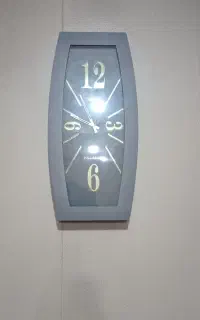 ساعت دیواری امگا