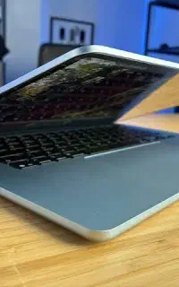 فروش لپ‌تاپ مک بوک ایر M4