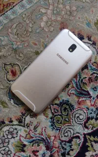 دو عدد گوشی j7 pro بدون لوازم و j5 ۲۰۱۶