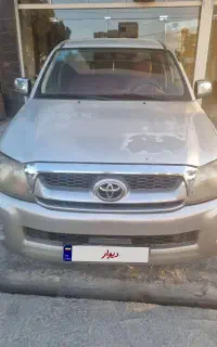 تویوتا هایلوکس