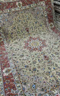 فرش ۶متری طرح راستین نخ کرک گل ابریشم