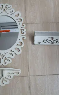 آیینه و کنسول