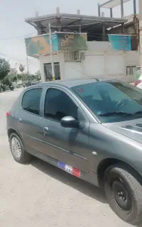 پژو 206