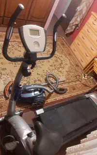 دوچرخه ثابت وترمیل