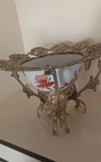 کاسه قدیمی دور برنزی