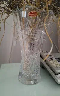 گلدان کریستال‌بو‌همیا