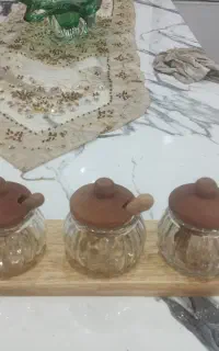 جای ادویه دارای زیره چوب قاشق چوبی همراه جعبه نو