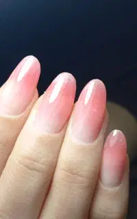 کاشت ناخن و آموزش ناخن