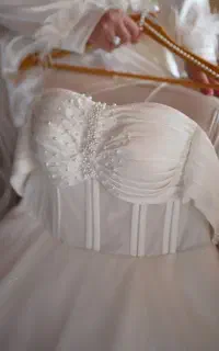 لباس عروس( تن اول دوخته شده)