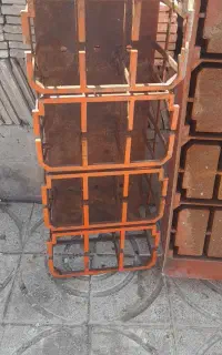 قالب بلوک و چکش