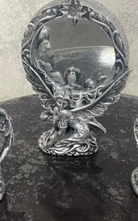 اینه شعمدون