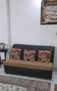 مبل هفت نفره به همراه گنجه و ساعت ایستاده