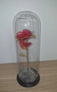 مجسمه و چراغ