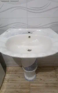 روشویی سرویس بهداشتی