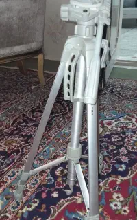 سه پایه دوربین عکاسی