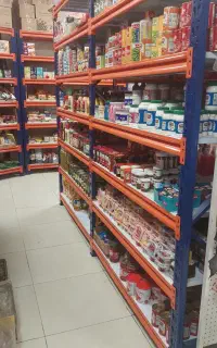 نیروی کار در سوپر مارکت