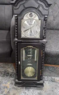 ساعت دیواری