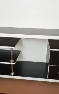 میز تلویزیون در حد نو