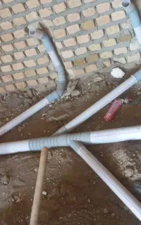 لوله کشی اب وفاضلاب وبرقکشی کلی وخورده کاری
