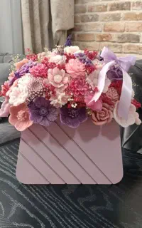 هدیه روز مادر باکس گل جاودان شمع