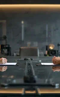 استخدام نیروی بازاریاب