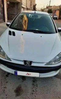 پژو ۲۰۶ صندوقدار