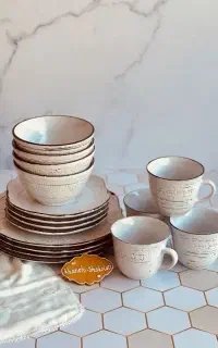 ظروف سرامیکی کلاسیک (۱۶ پارچه)