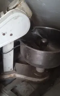 دستگاه خمیر زن