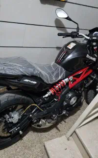 بنلی ۳۰۰ جفت سیلندر فابریک معاوضه با گوشی