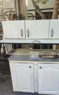دو عدد کابینت، ظرفشویی، آبچکان