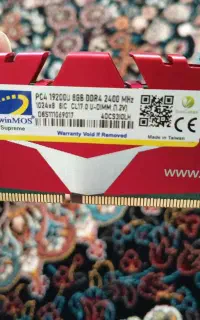 رم ۸ گیگ ddr4 در حد نو