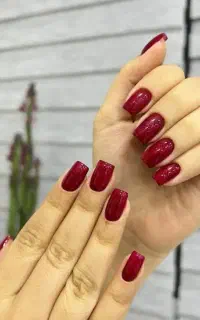 خدمات کاشت ناخن