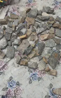 سنگ اکواریوم مشکی